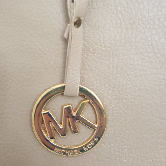 Women's MICHAEL KORS Large Luggage  Beige Leather Satchel Bag Tote Handbag - Picture 9 of 16